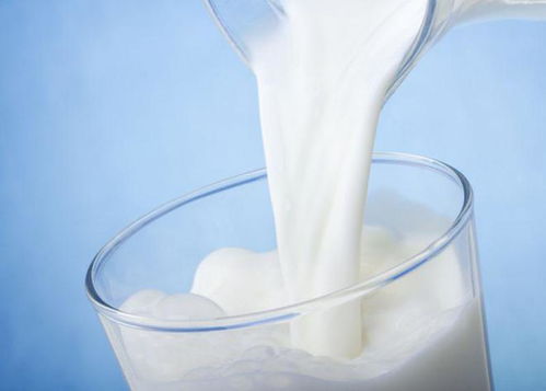 乳业春风再起 从乳品复苏到大健康跨界，巨头们如何打好业绩翻身仗？